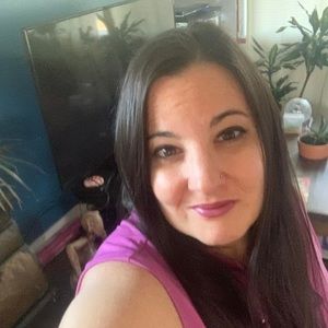 Meet your Posher, Caroline